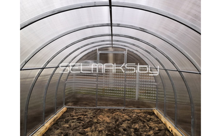 Теплица «АгроЛюкс» 10 метров с поликарбонатом Мастер 4 мм 0,51 кг/м2