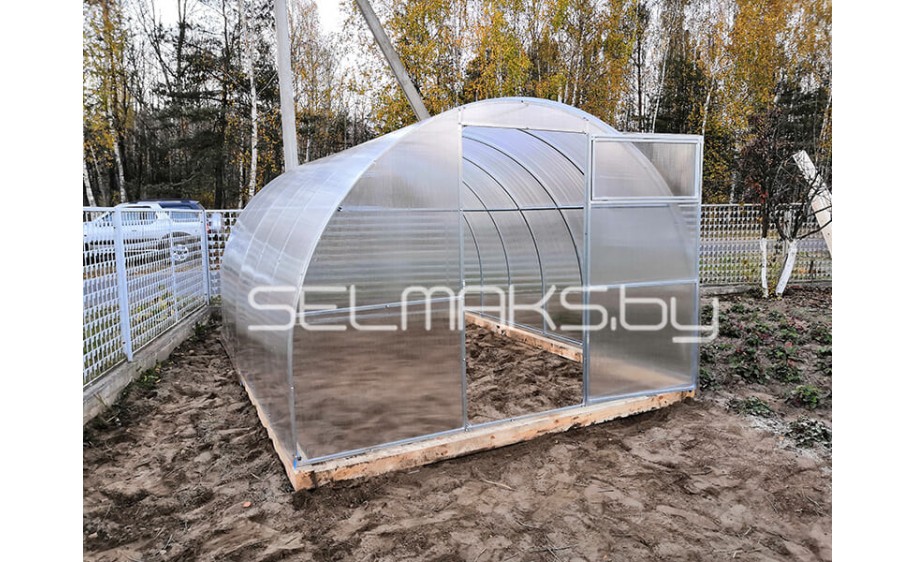 Теплица «Агросила» 4 метра с поликарбонатом Экосот 4 мм 0,42 кг/м2