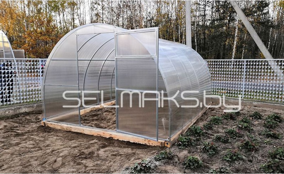 Теплица «Агроном Сила-1» 4 метра с поликарбонатом Экосот 4 мм 0,42 кг/м2