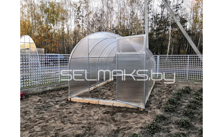 Теплица «Агроном Компакт 2,0 м» 4 метра с поликарбонатом Экосот 4 мм 0,42 кг/м2