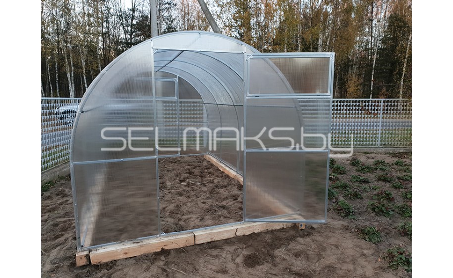 Теплица «Агроном Компакт 2,0 м» 4 метра с поликарбонатом Экосот 4 мм 0,42 кг/м2