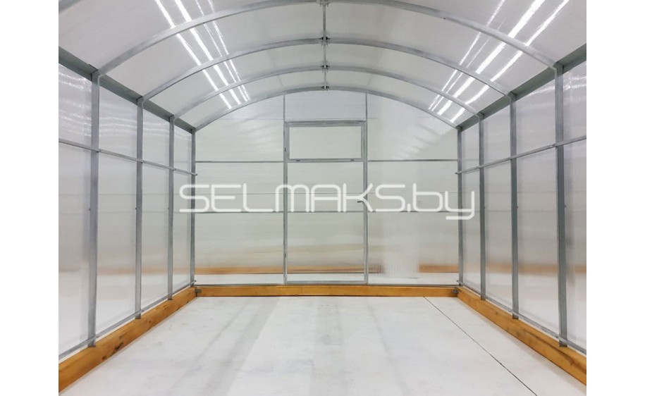Теплица «Прямостенная 3.0» 10 метров с поликарбонатом Скарб Про 6 мм 1,00 кг/м2